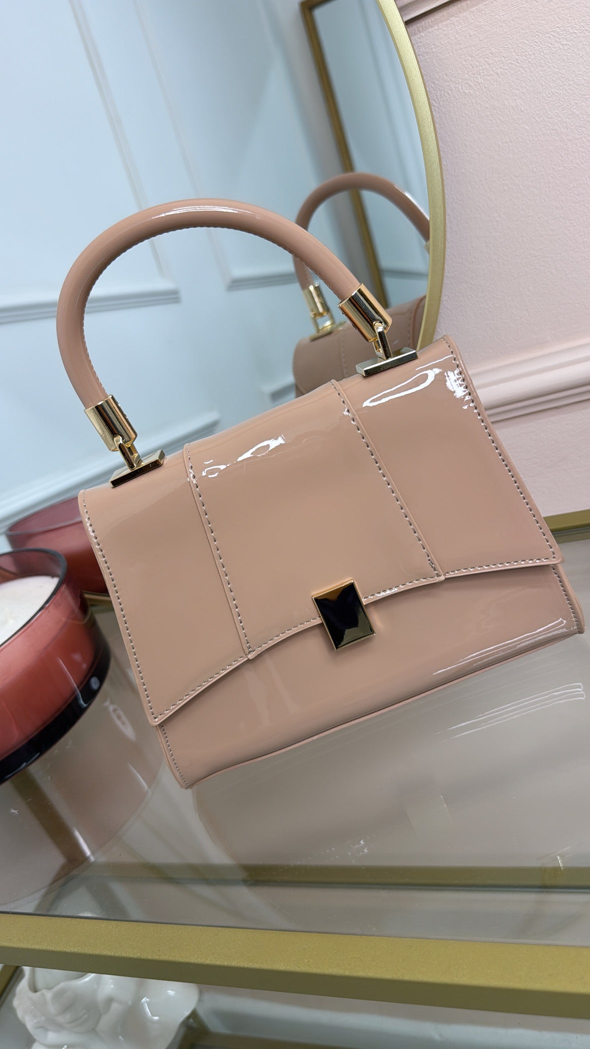 AMELIA nude glossy grab bag