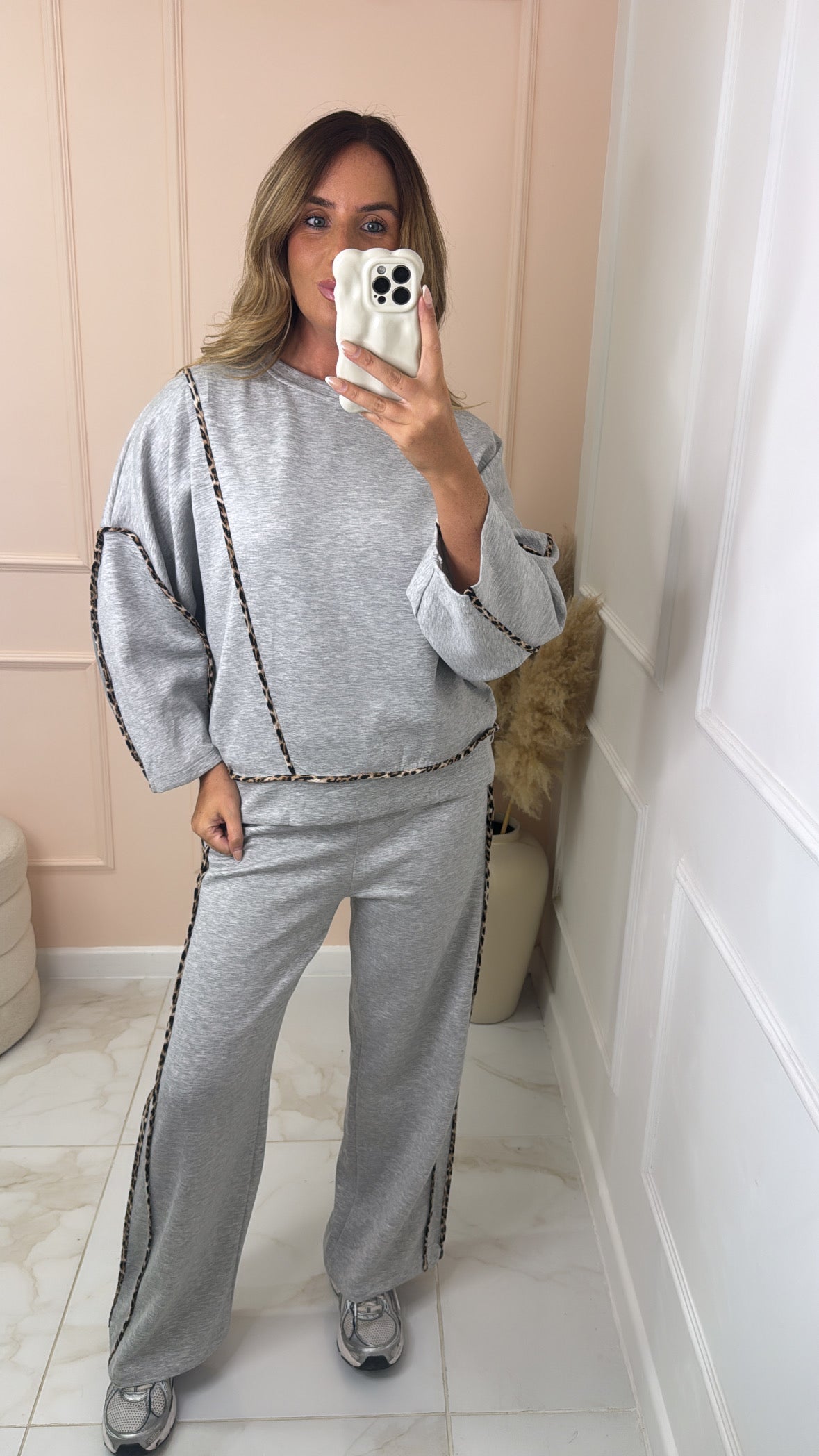 PAIGE grey animal piping lounge set