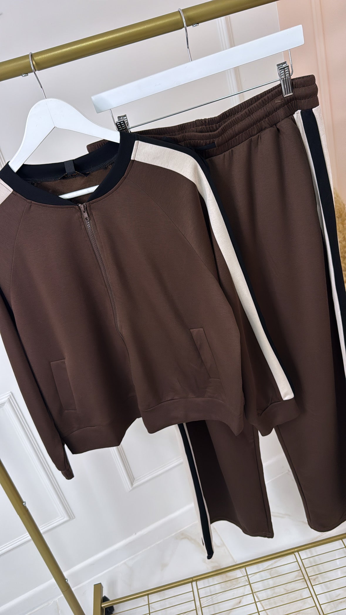 GIANA brown side stripe bomber lounge set