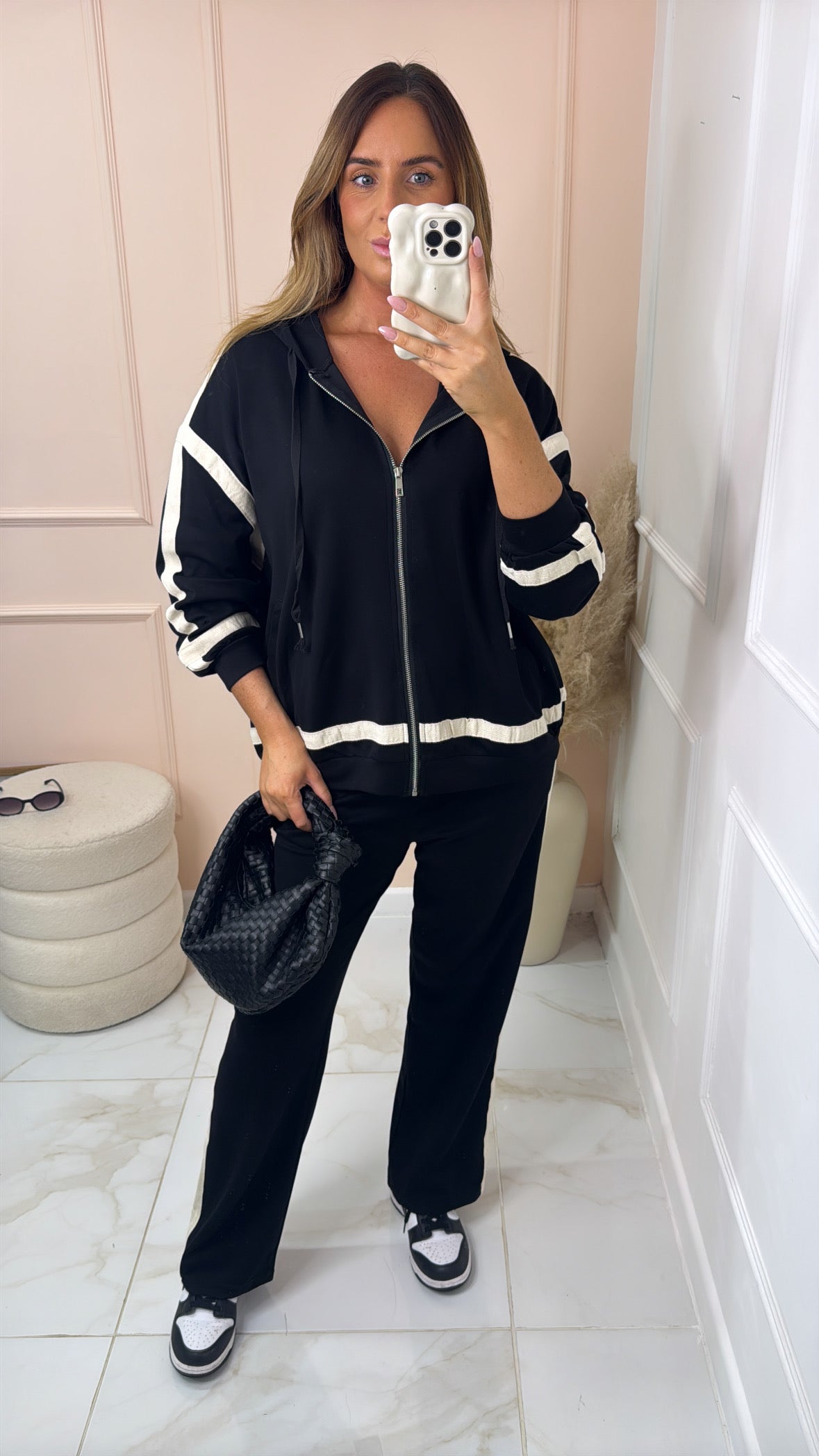 JOSIE black panel detail lounge set