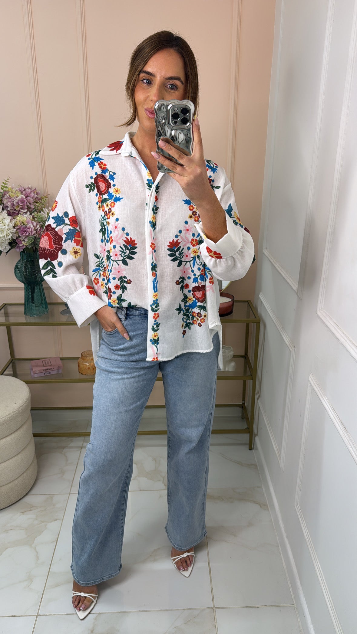 MARNIE light wash straight leg jeans