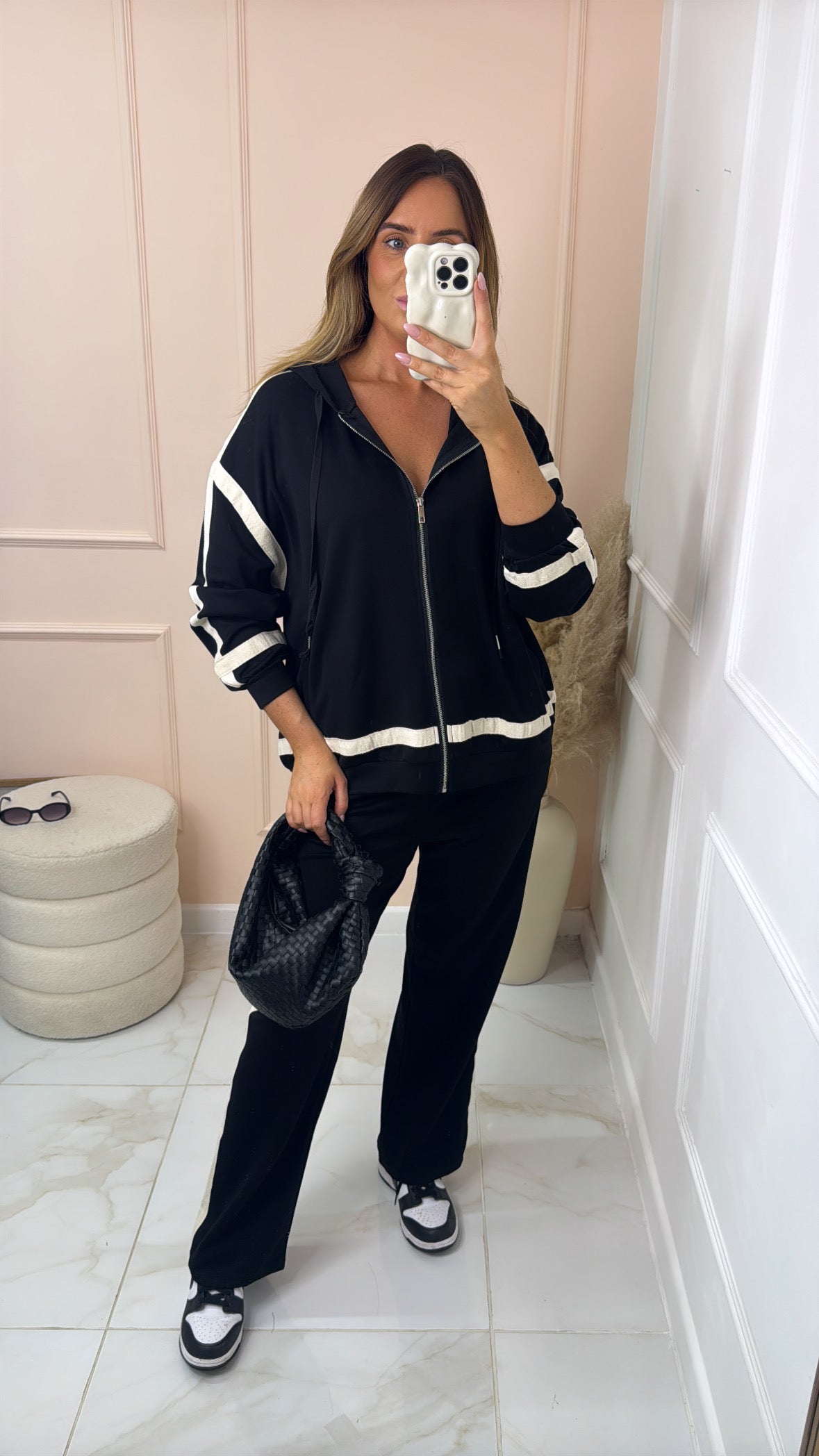 JOSIE black panel detail lounge set