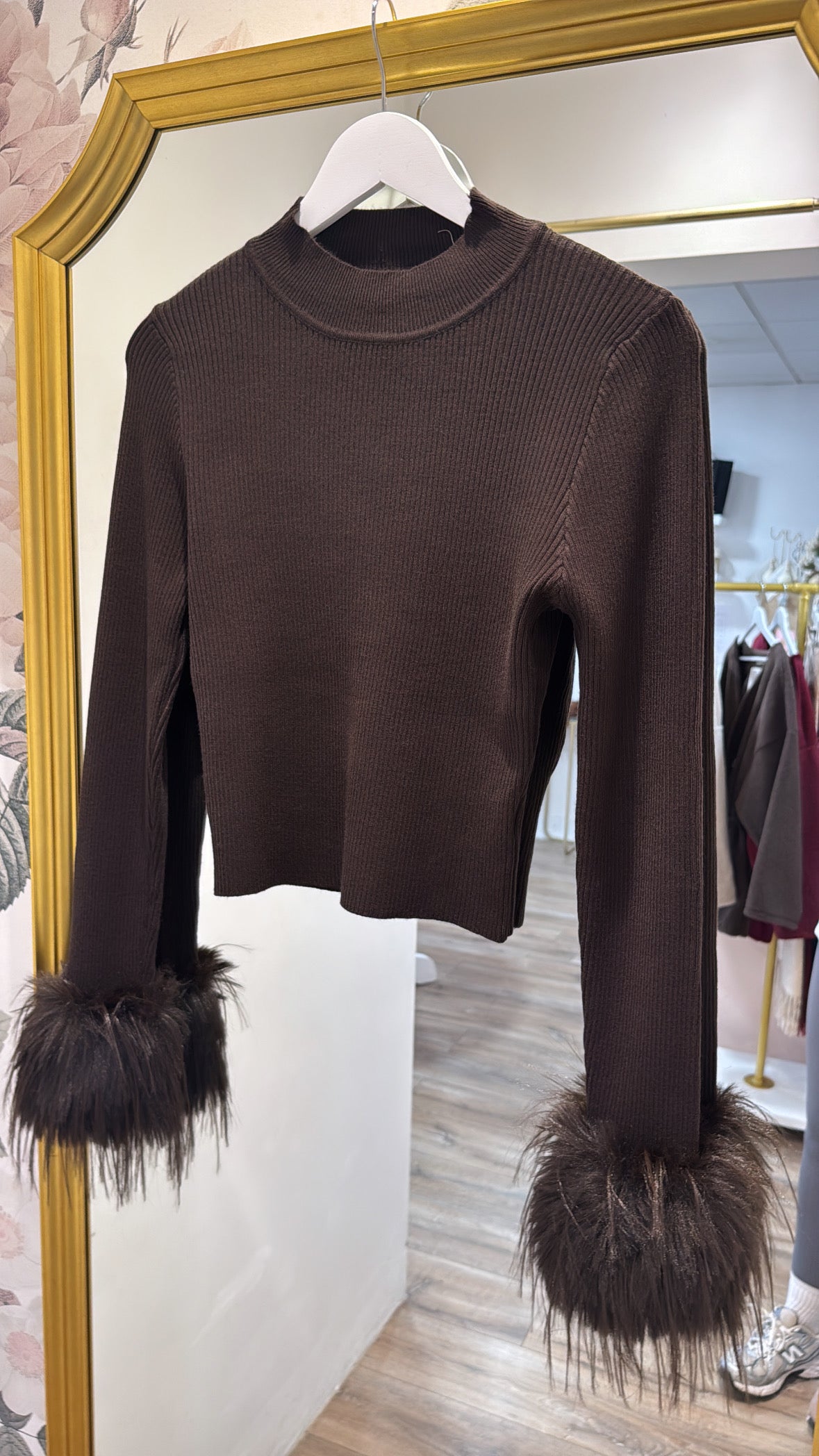 COCO brown fine knit fur cuff jumper