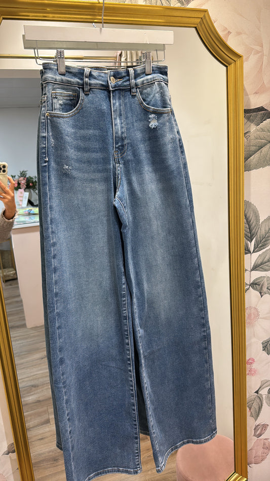 GIANA light wash straight leg jeans