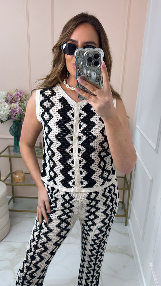 NANCY black zig zag crochet vest