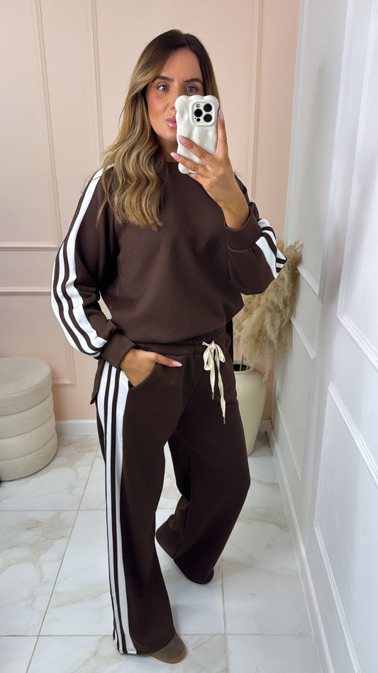 NELLY brown side stripe lounge set