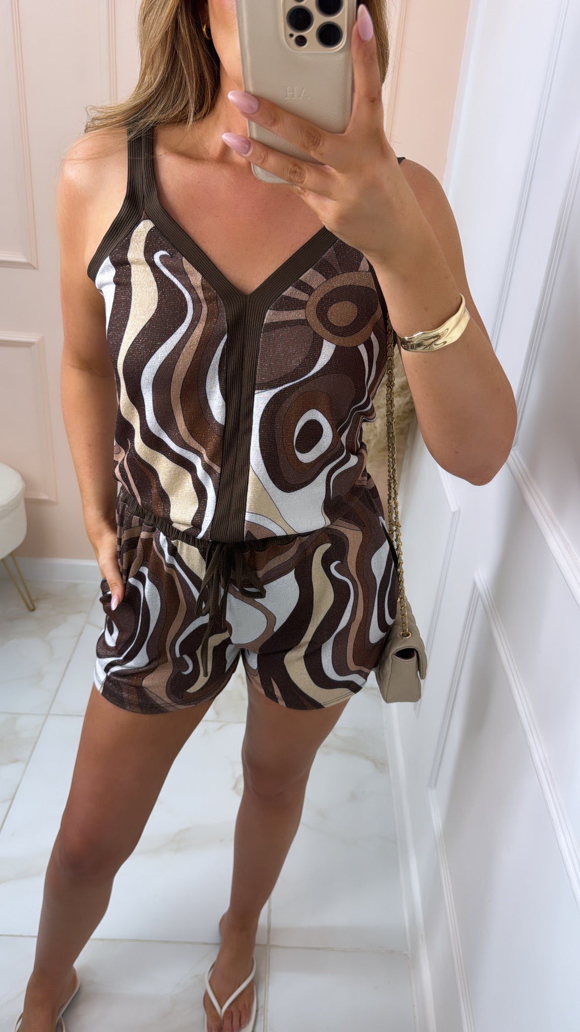 SUMMER brown swirl shimmer short set
