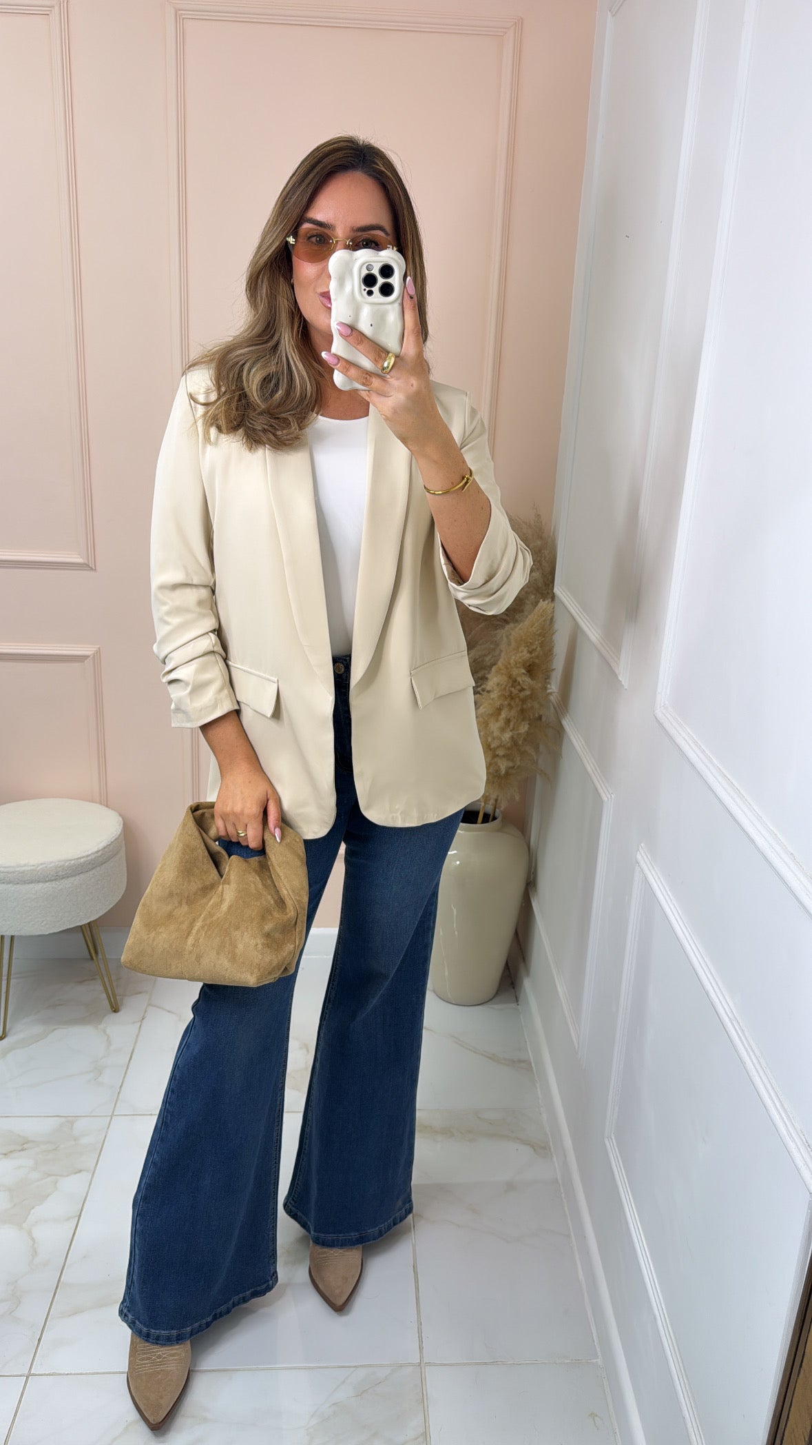 BETH mid wash patch pocket flared jeans