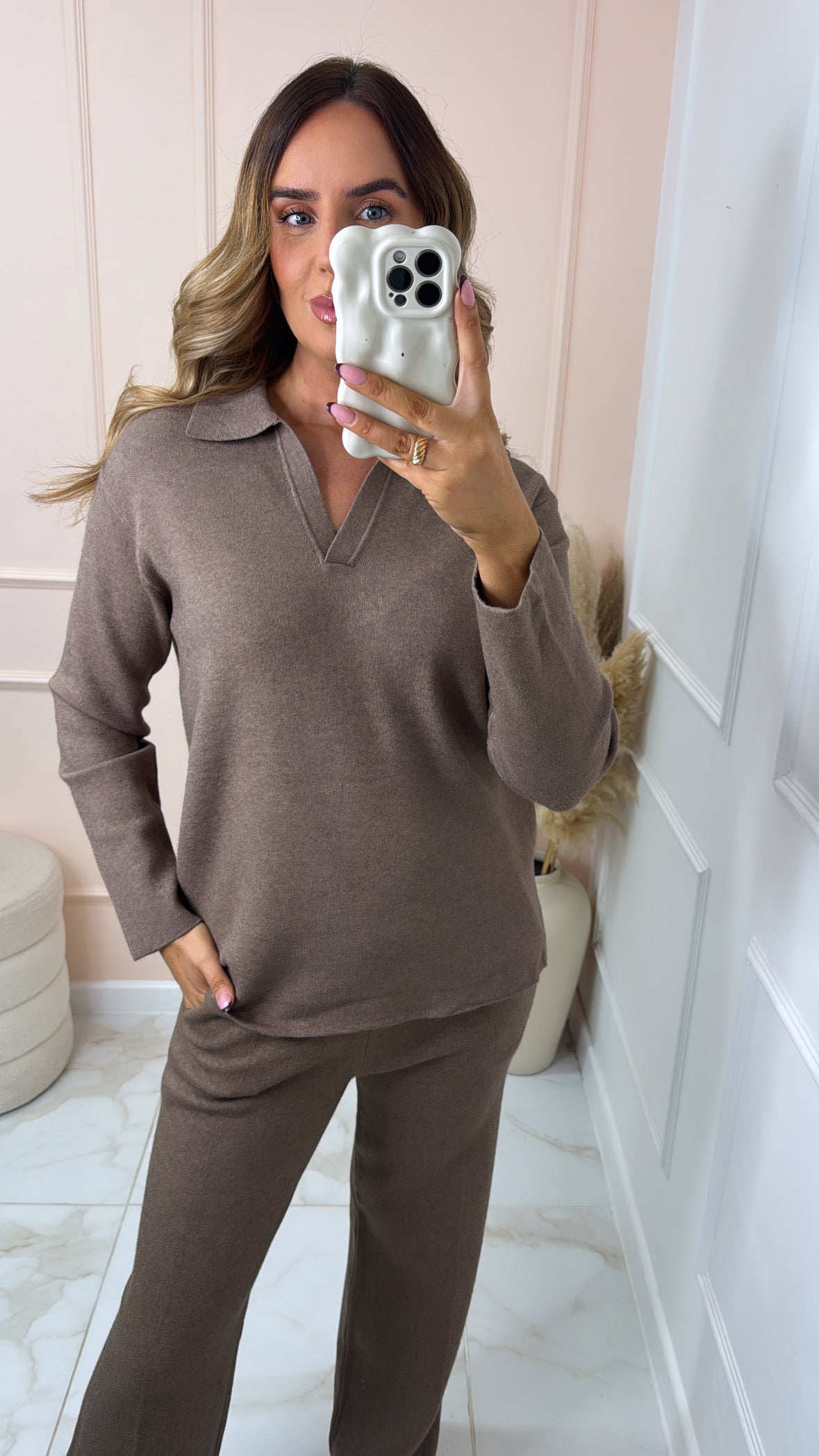 MATILDA mocha collared lounge set