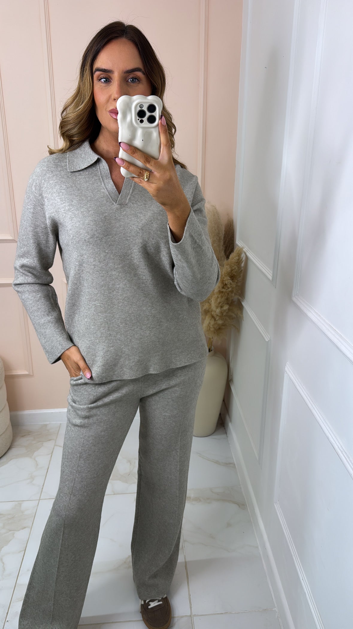 MATILDA beige collared lounge set