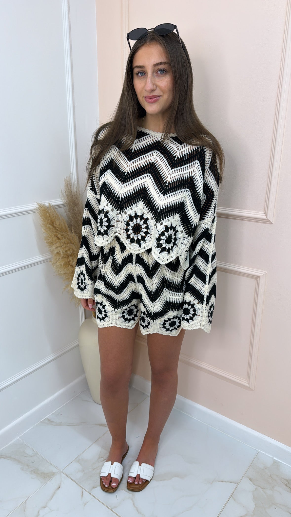 LAURA black zig zag crochet shorts
