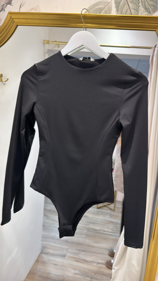 LOIS black long sleeve bodysuit
