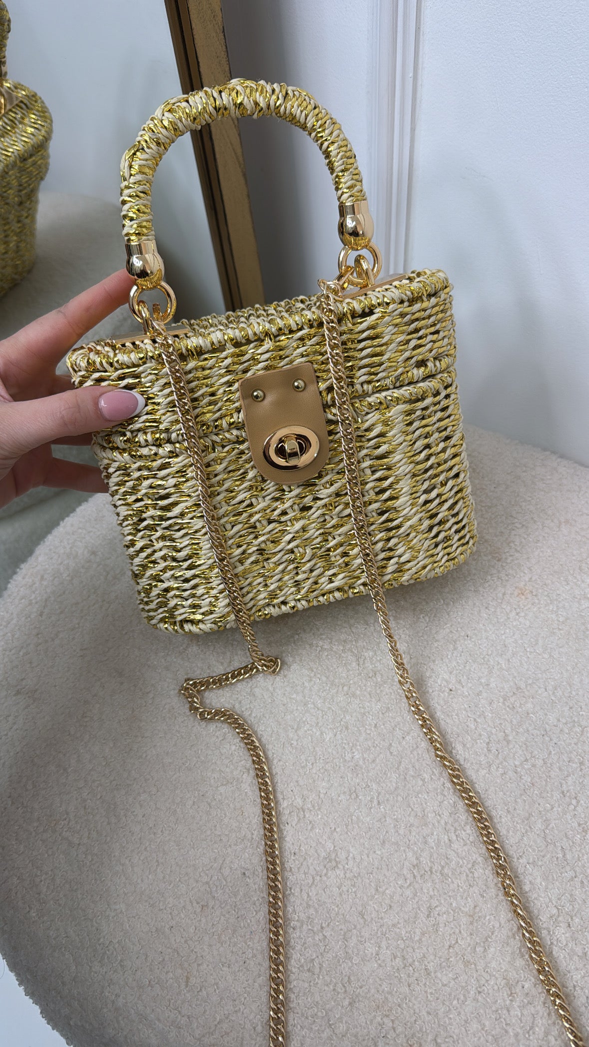 HALLIE beige wicker box bag
