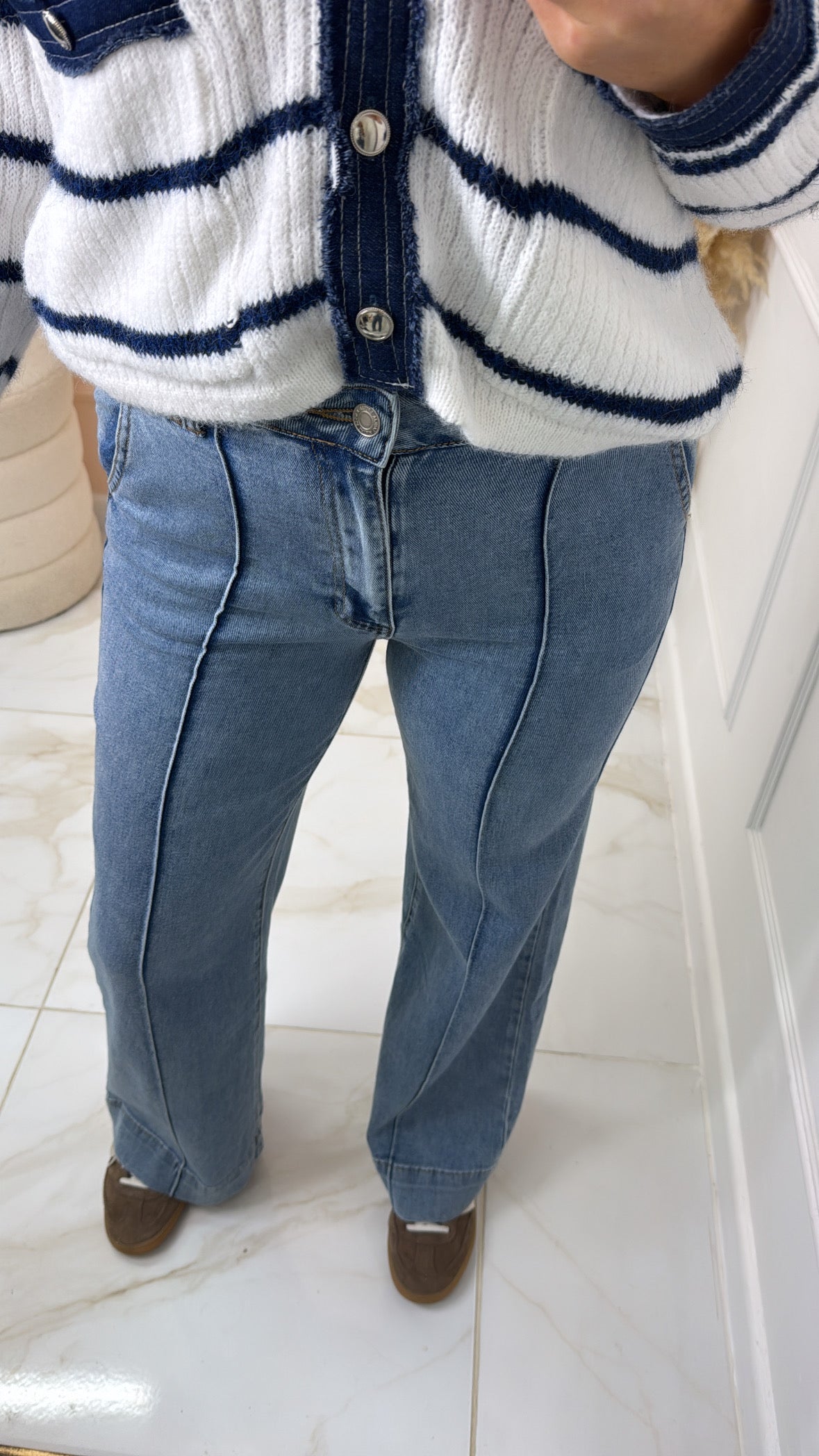 CINDY light wash front seam wide leg jeans