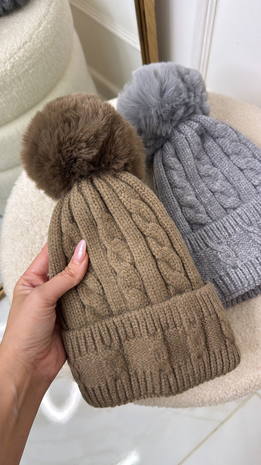 MAISIE taupe cable knit pom hat