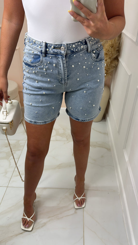 MADDY light wash pearl denim shorts