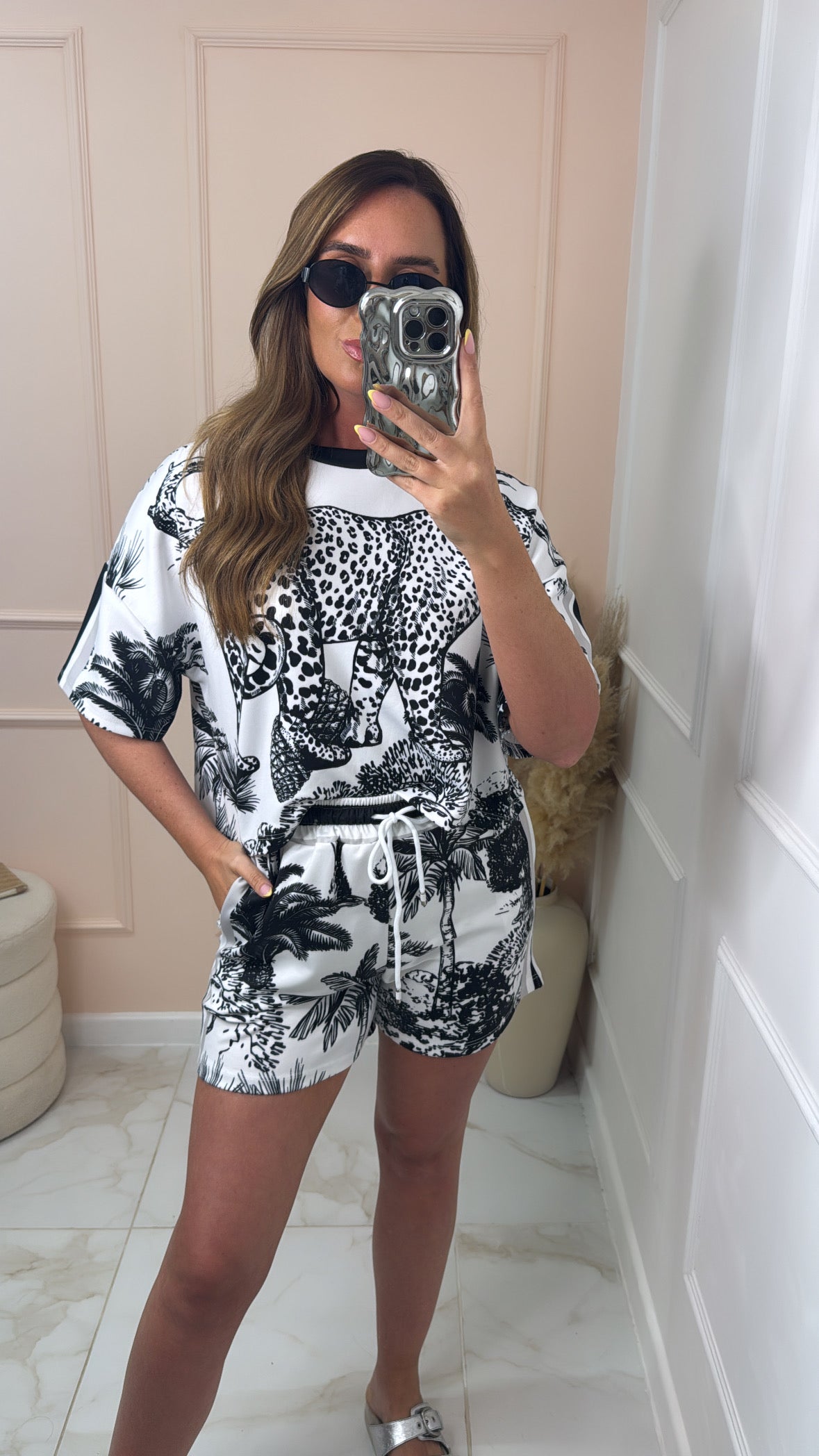 JAZ black palm printed short set