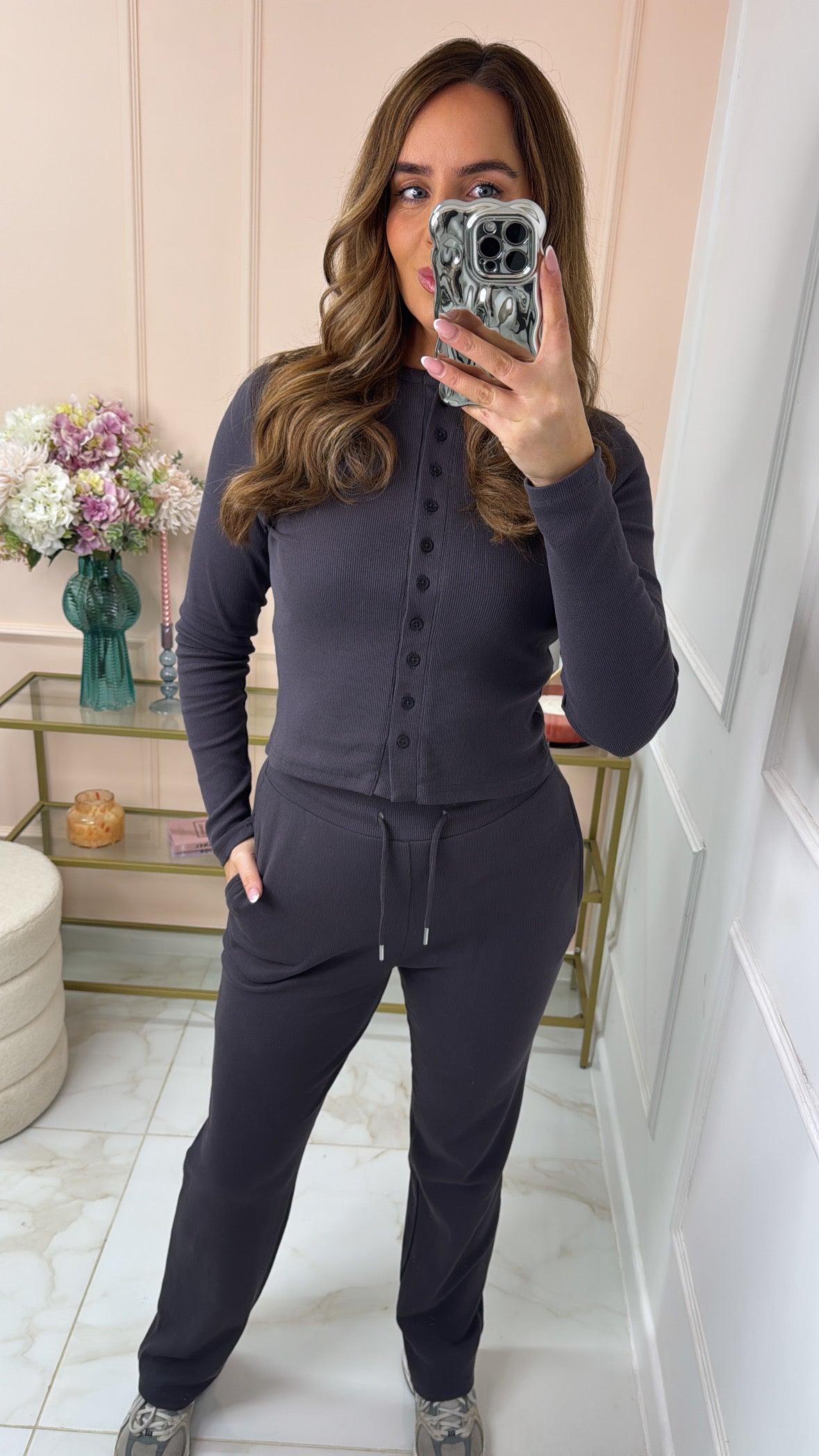 MAE charcoal button lounge set