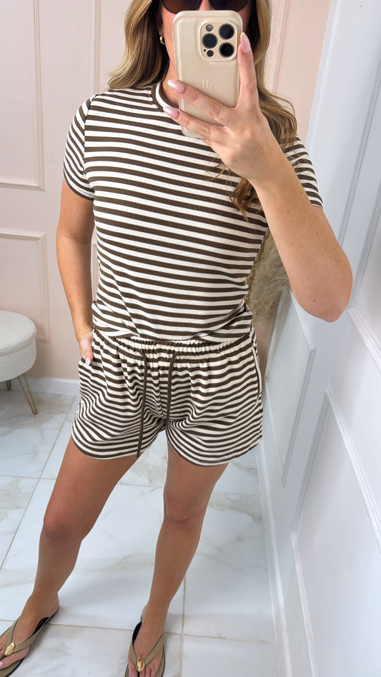 RHEA brown stripe short set