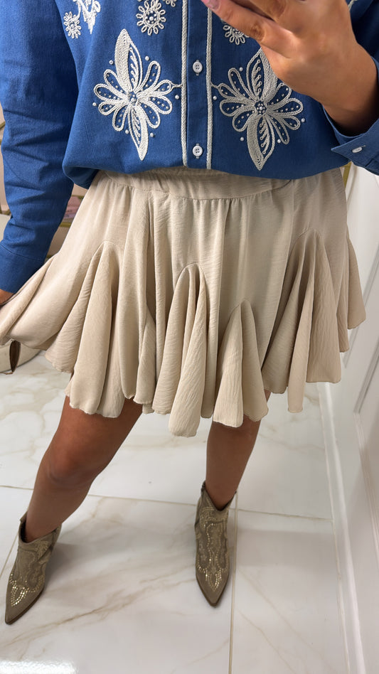 LILLY beige flippy skirt