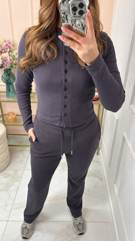 MAE charcoal button lounge set