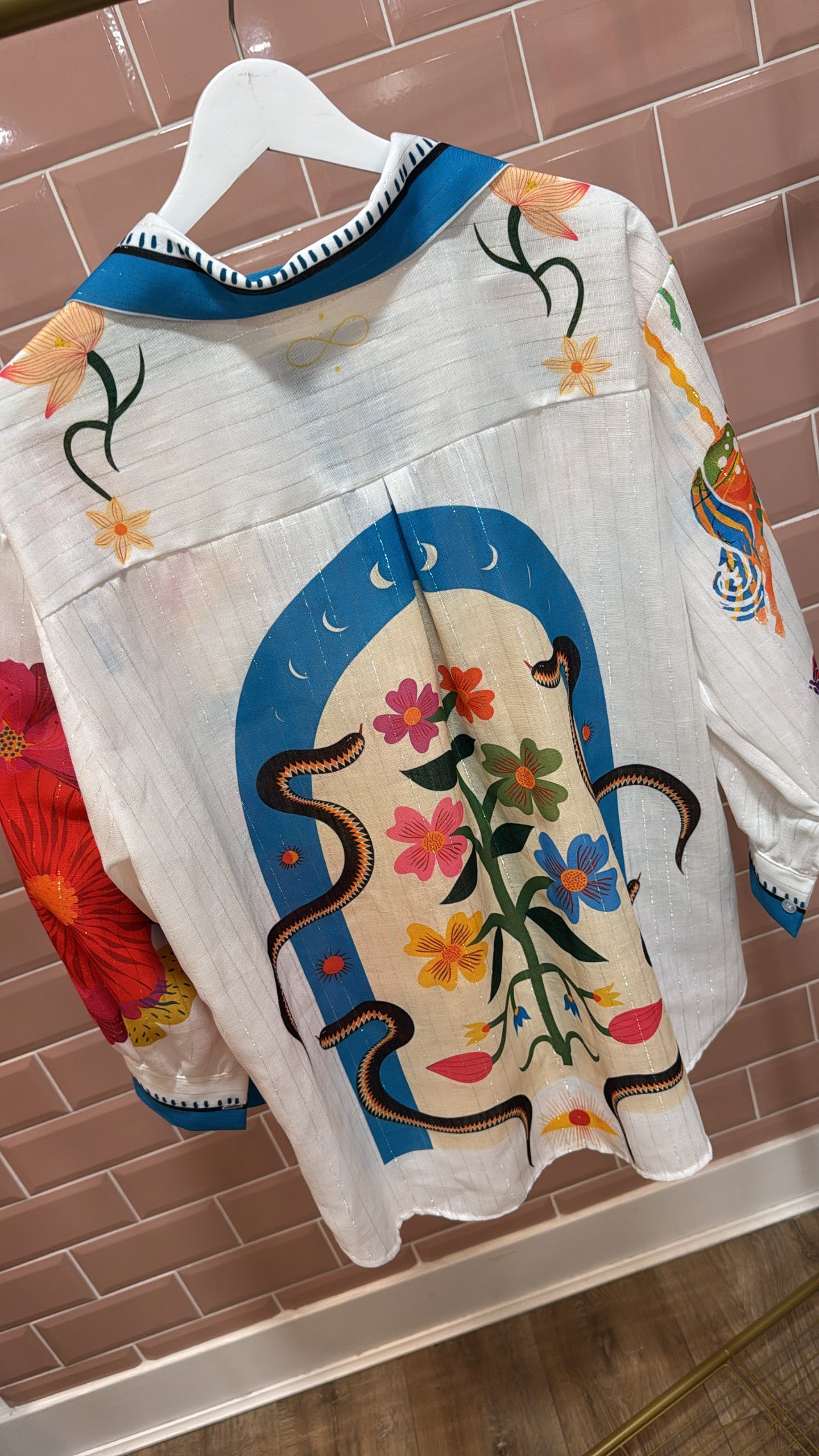BILLIE white graffiti print blouse