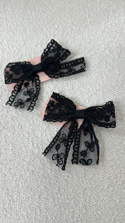 DAISY black lace small hair bow