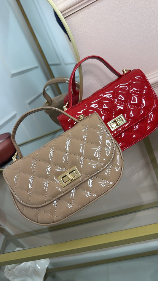 DAPHNE beige quilted glossy grab bag