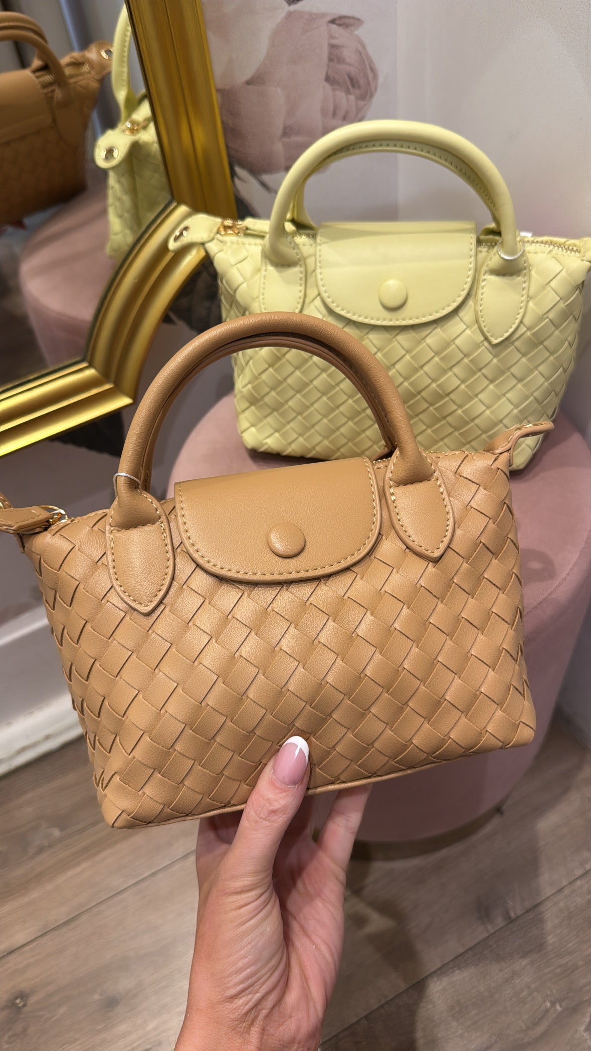 ABBIE beige woven grab bag