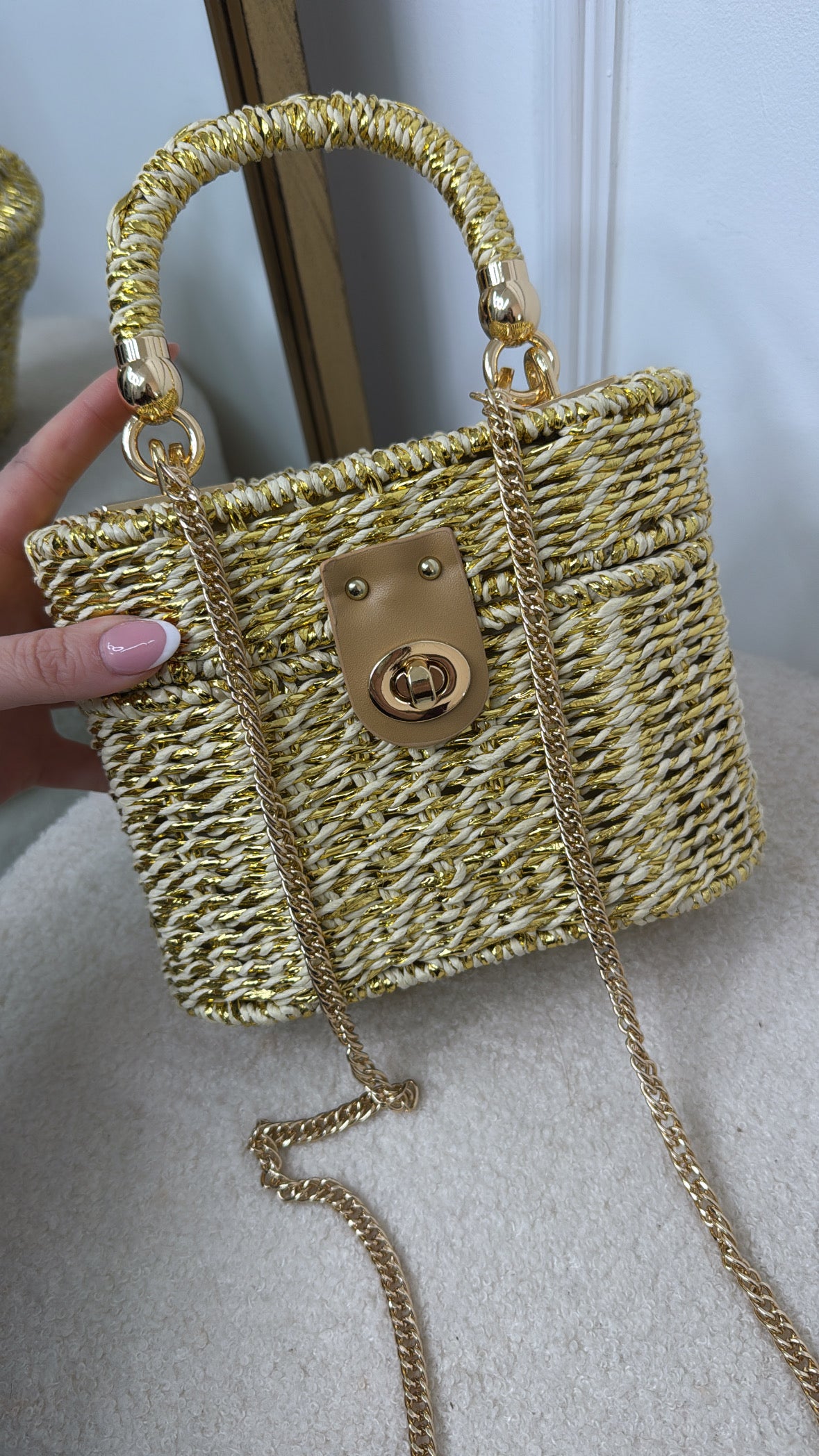 HALLIE beige wicker box bag