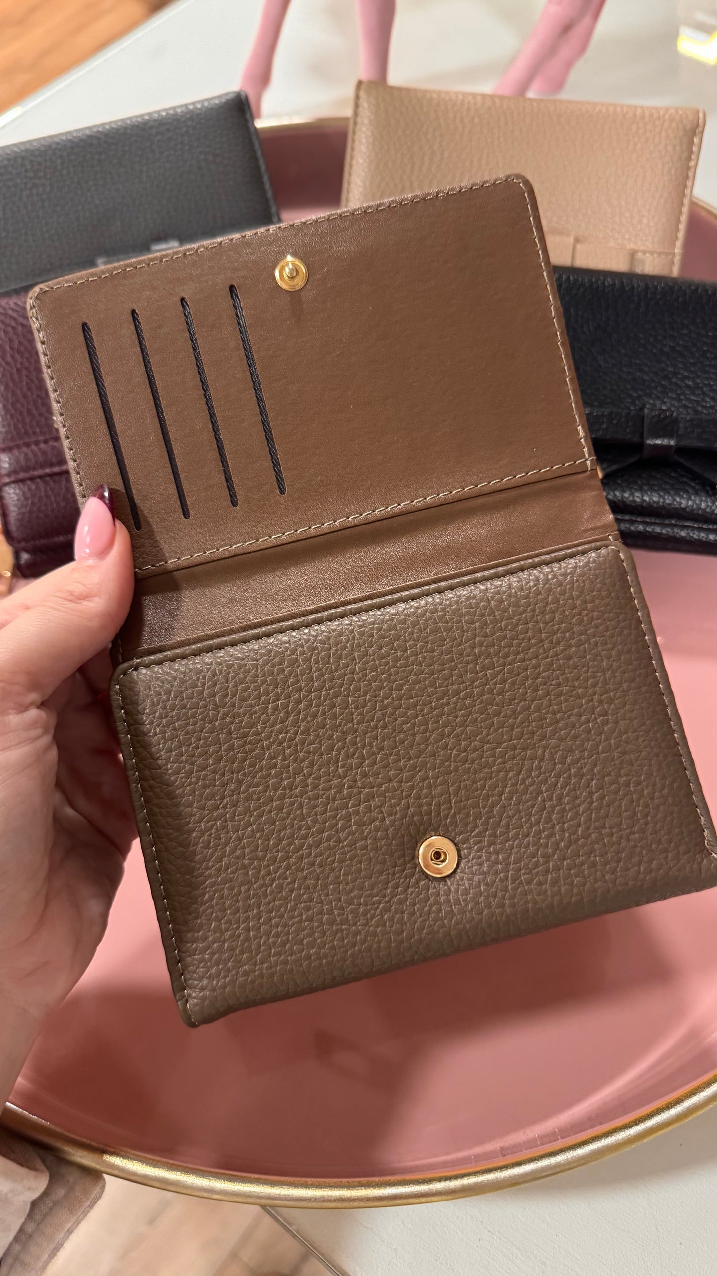 LARISSA grey bow detail purse