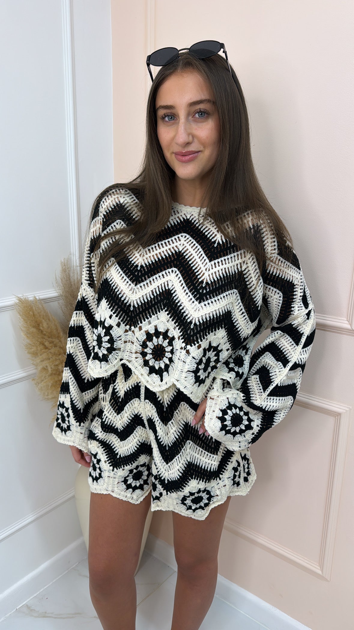 LILLIAN black zig zag crochet top