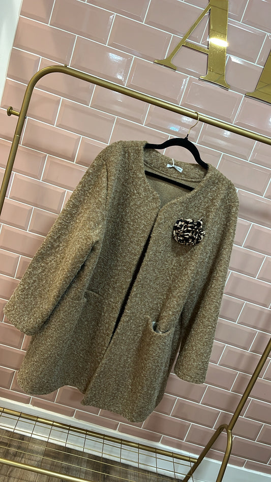 INDIA taupe wooly effect broach jacket