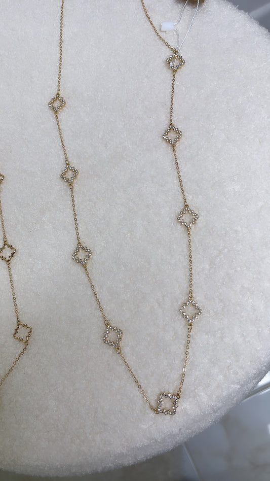 LEONA gold flower necklace