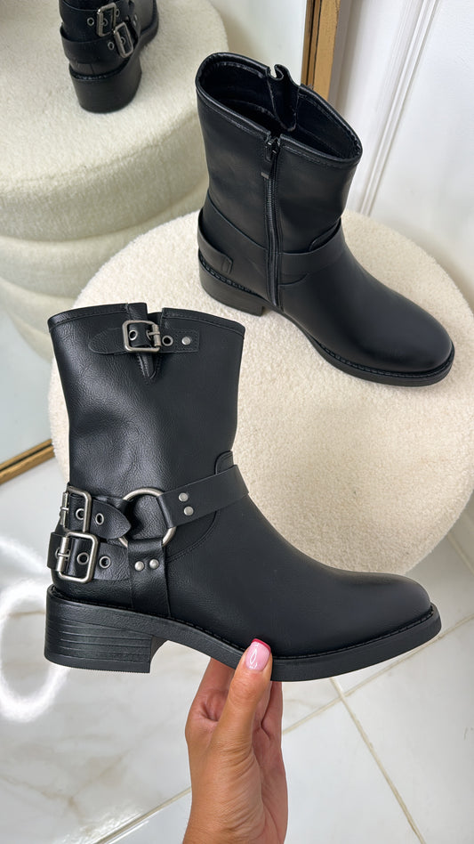 MOLLY black biker ankle boots