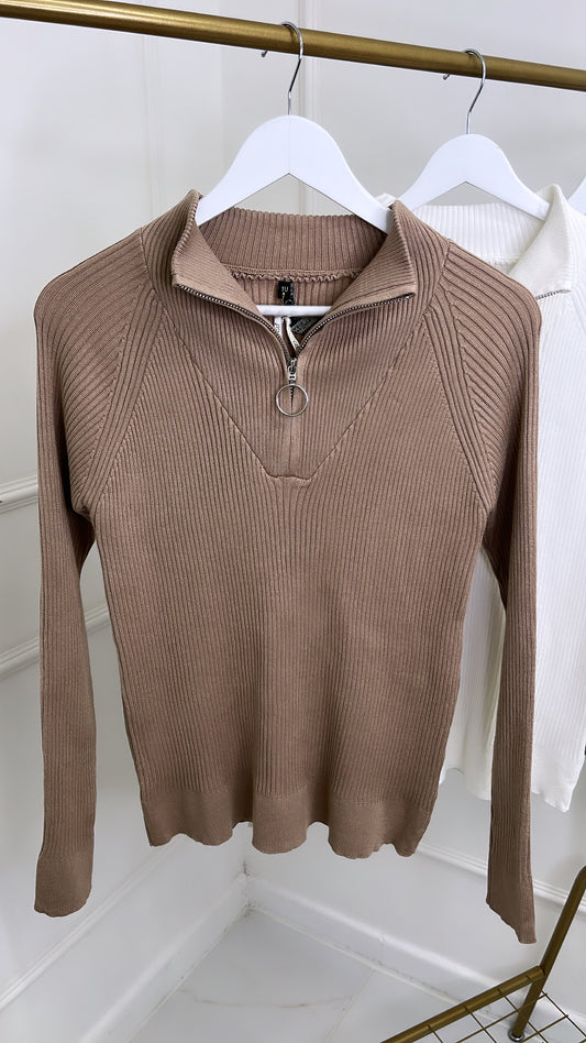MOLLY camel half zip jumper