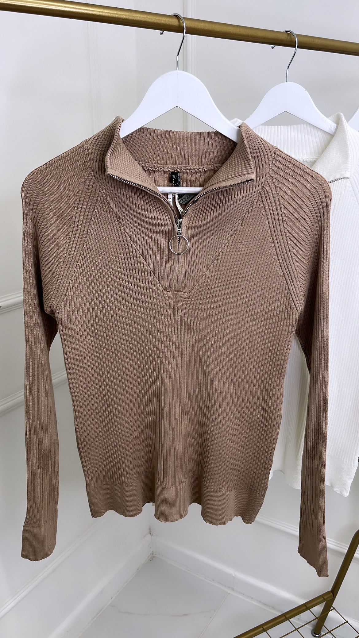 MOLLY camel half zip jumper