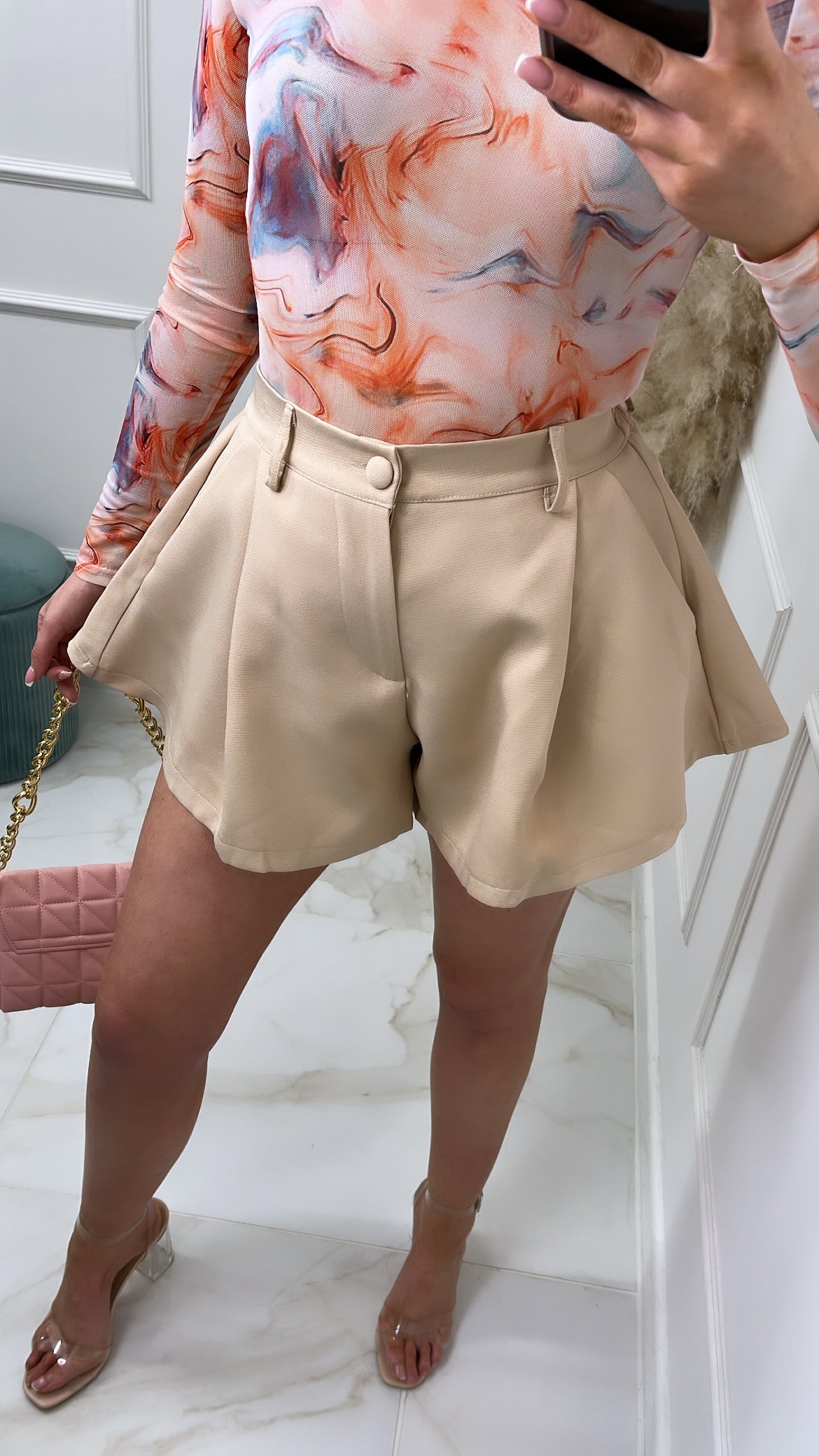 HADLEY beige flared shorts